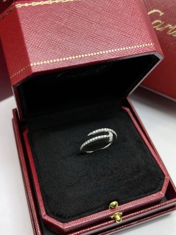 Золотое кольцо с бриллиантами гвоздь