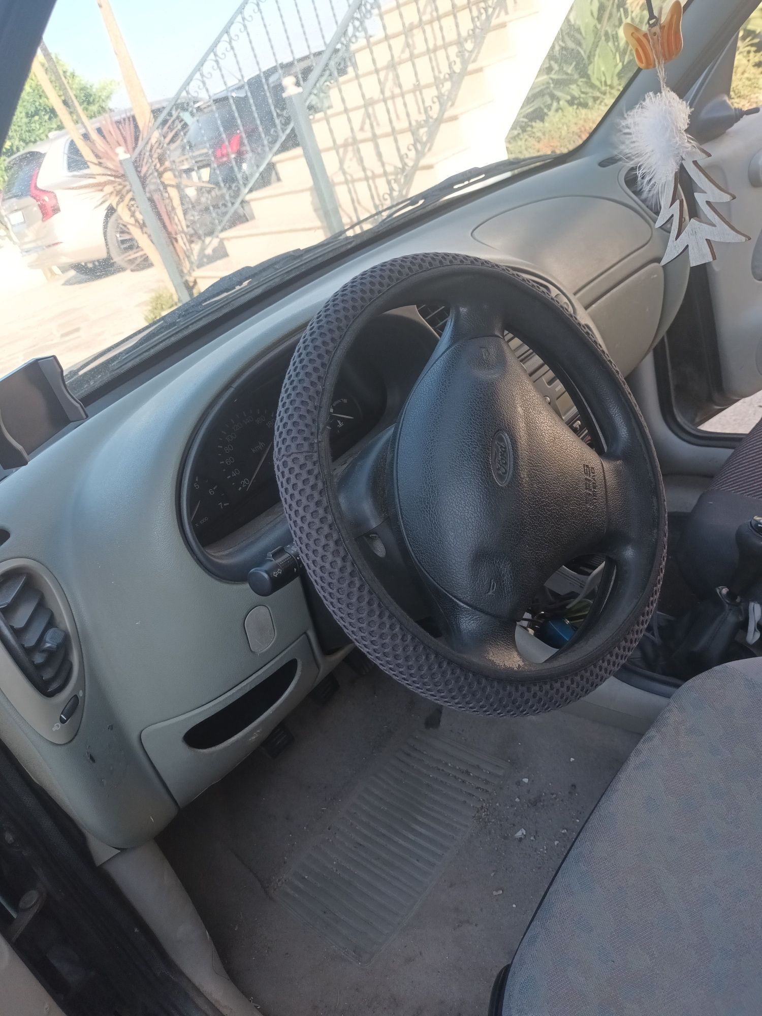 Vendo Ford fiesta 97