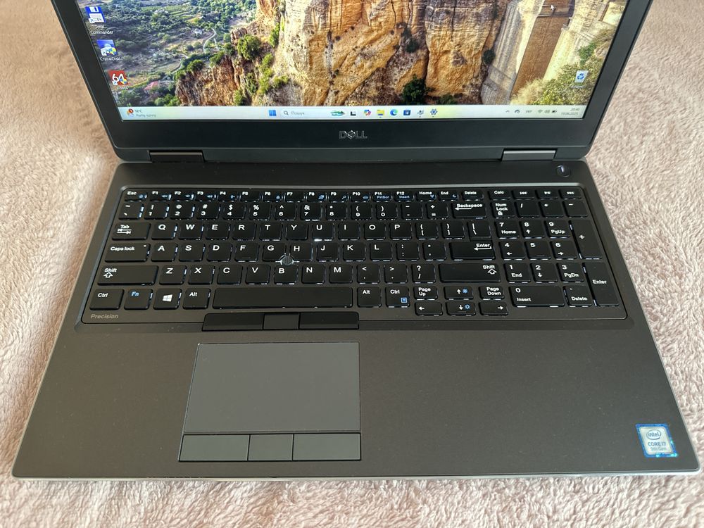 Dell Precision 7540 i7-9850h / 16gb ddr4 / 512 ssd