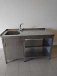 Móvel inox com lava-louça