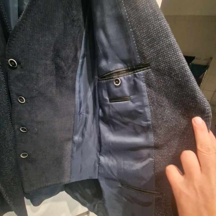 Чоловічий піджак "трійка"