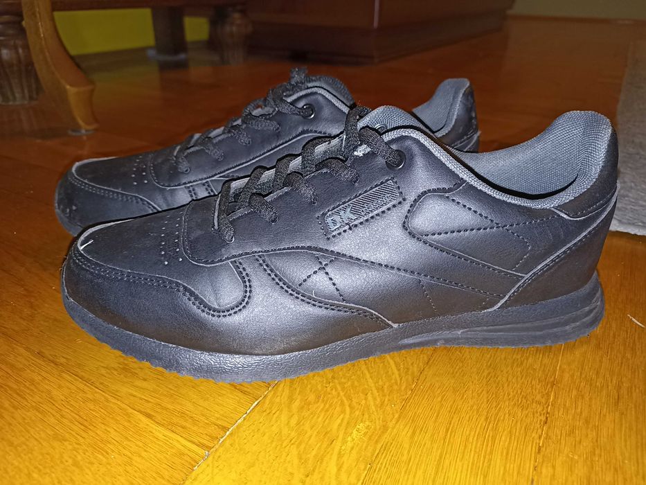 Nowe buty Dk,typu adidasy