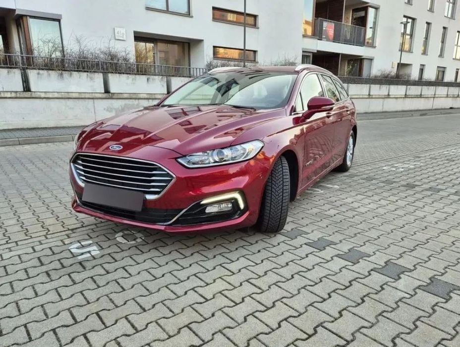 Ford Mondeo Titanium 197KM Hybryda Automat Hak Bogato wyposażony