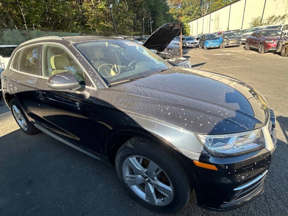 Розборка audi q5 80a fy запчастини audi a4 b9 підвіска салон торпеда