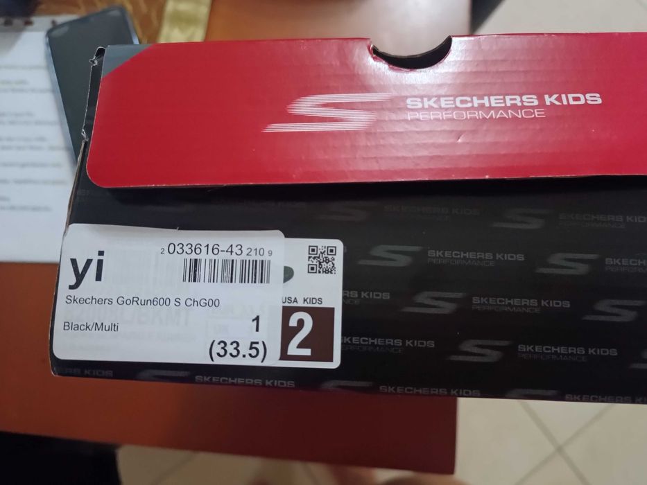 Tênis Skechers 33,5 Novos