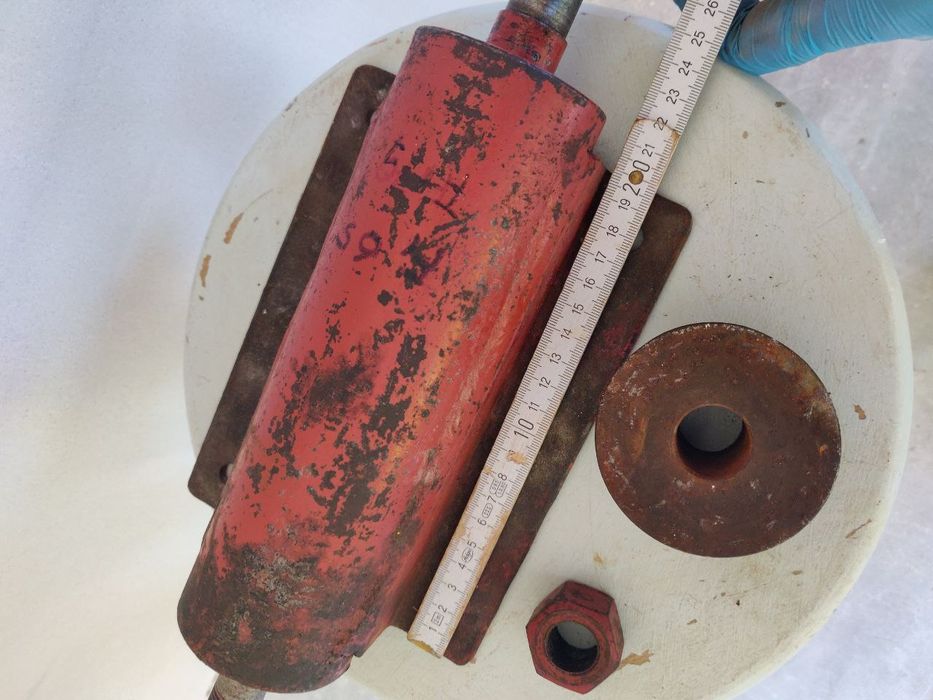 Wałek w rurze grubościennej do piły krajzegi itp