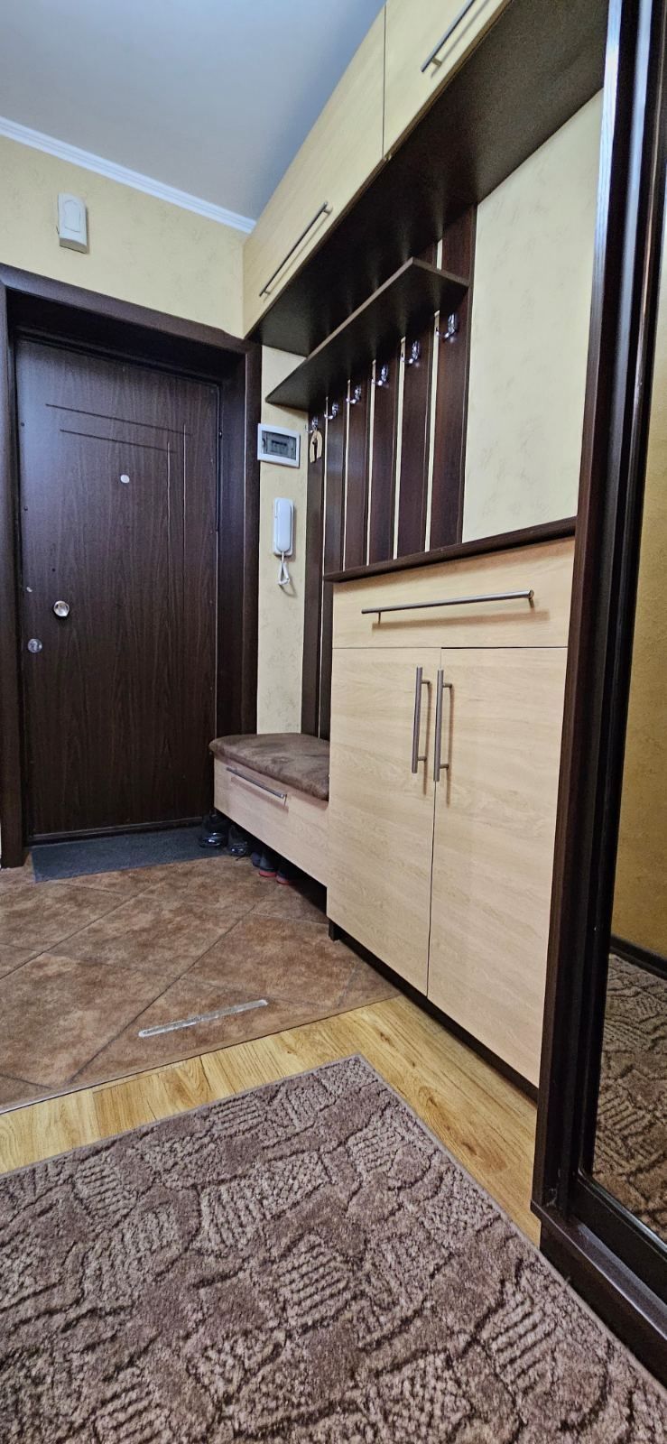 Продаж 3-к.кв.  2й поверх/9 по вул. Сарматська( Вознесенів.р-н)