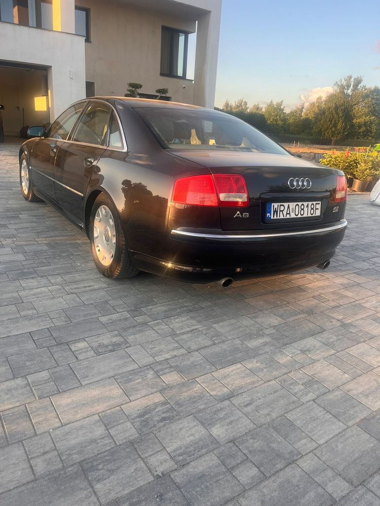 Audi A8 4.2 B+G