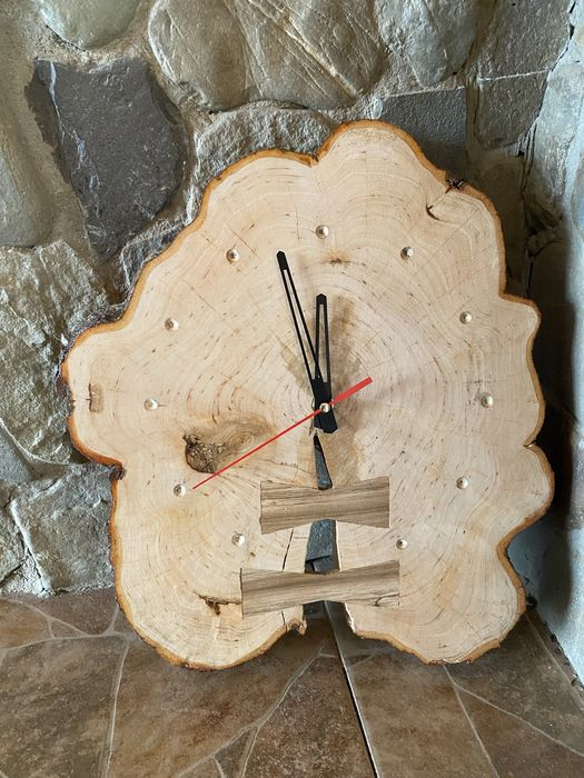 Годинник настінний з дерева