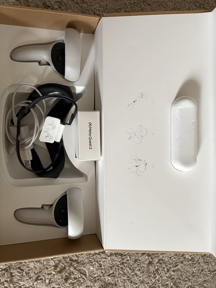 Oculus Quest 2 128GB + opaska Bobovr