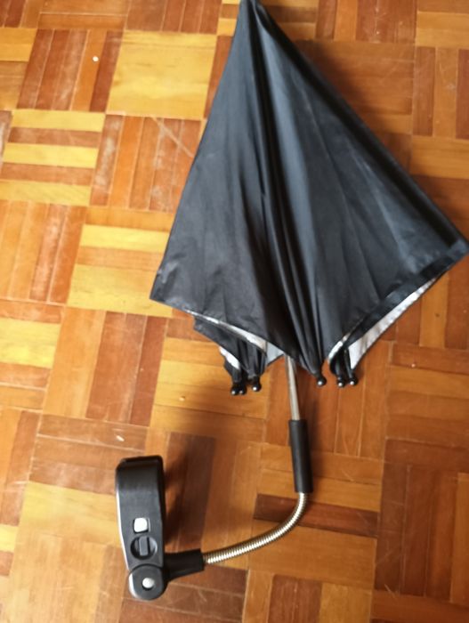Guarda Chuva / Guarda sol para carrinho de bebé  COMO NOVO!