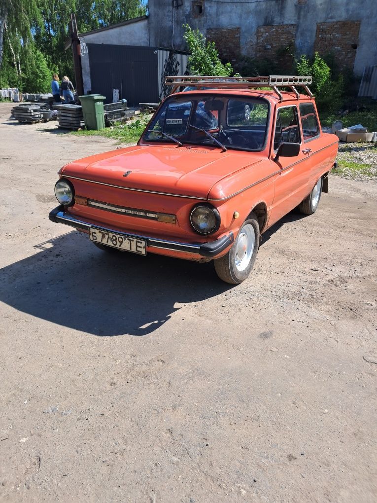 Заз запорожець в оригіналі.
