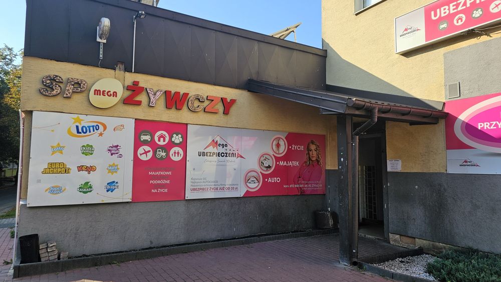 Lokal do wynajęcia w środku osiedla, sklep spożywczy.