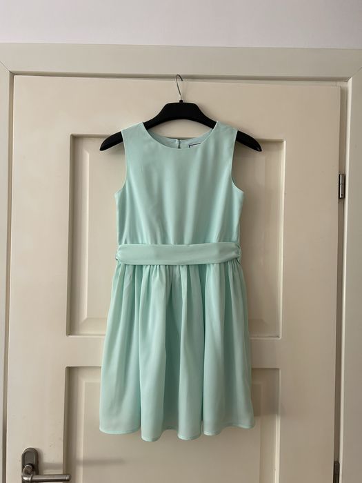 Sukienka firmy fribo rozm 134/140