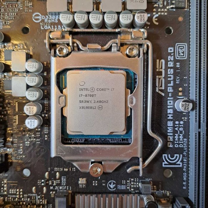 Bundle Core i7-8700T / Asus Prime H310I-Plus R2.0 / 8GB DDR4 Corsair