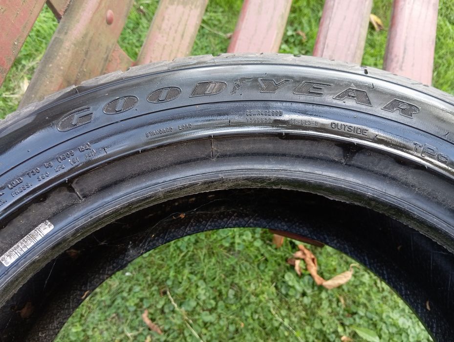 235/50/18 2szt- Goodyear wielosezonowe cena za 2 szt