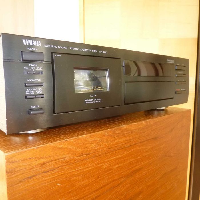 Leitor de cassetes YAMAHA KX 690