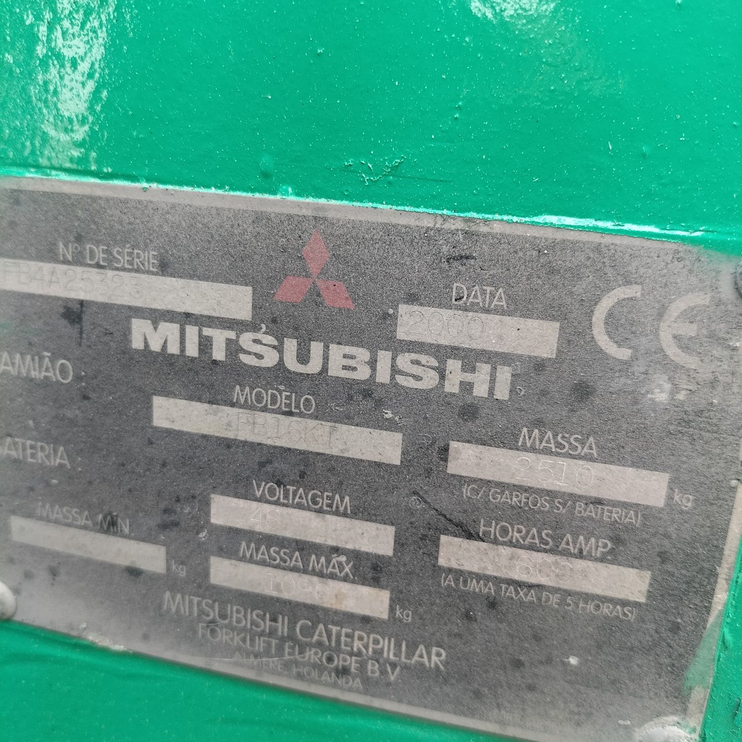 Empilhador mastro triplex