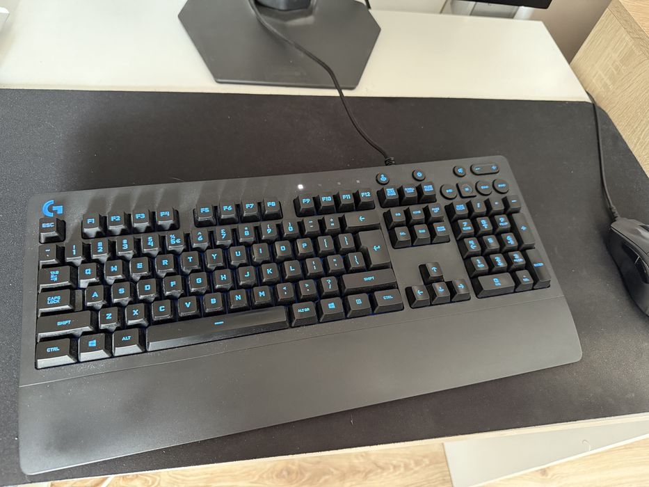 Komputer gamingowy i5-10400f 32GB 2TB M.2 MSI RTX 3070 Trio Win10