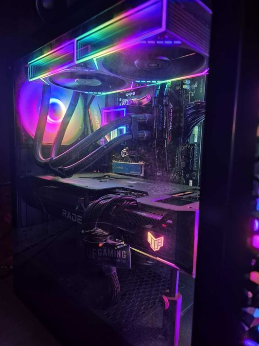 Ryzen 7 5700X3D / RX 7900 GRE / 32 GB / 2 TB SSD / 144 Hz
