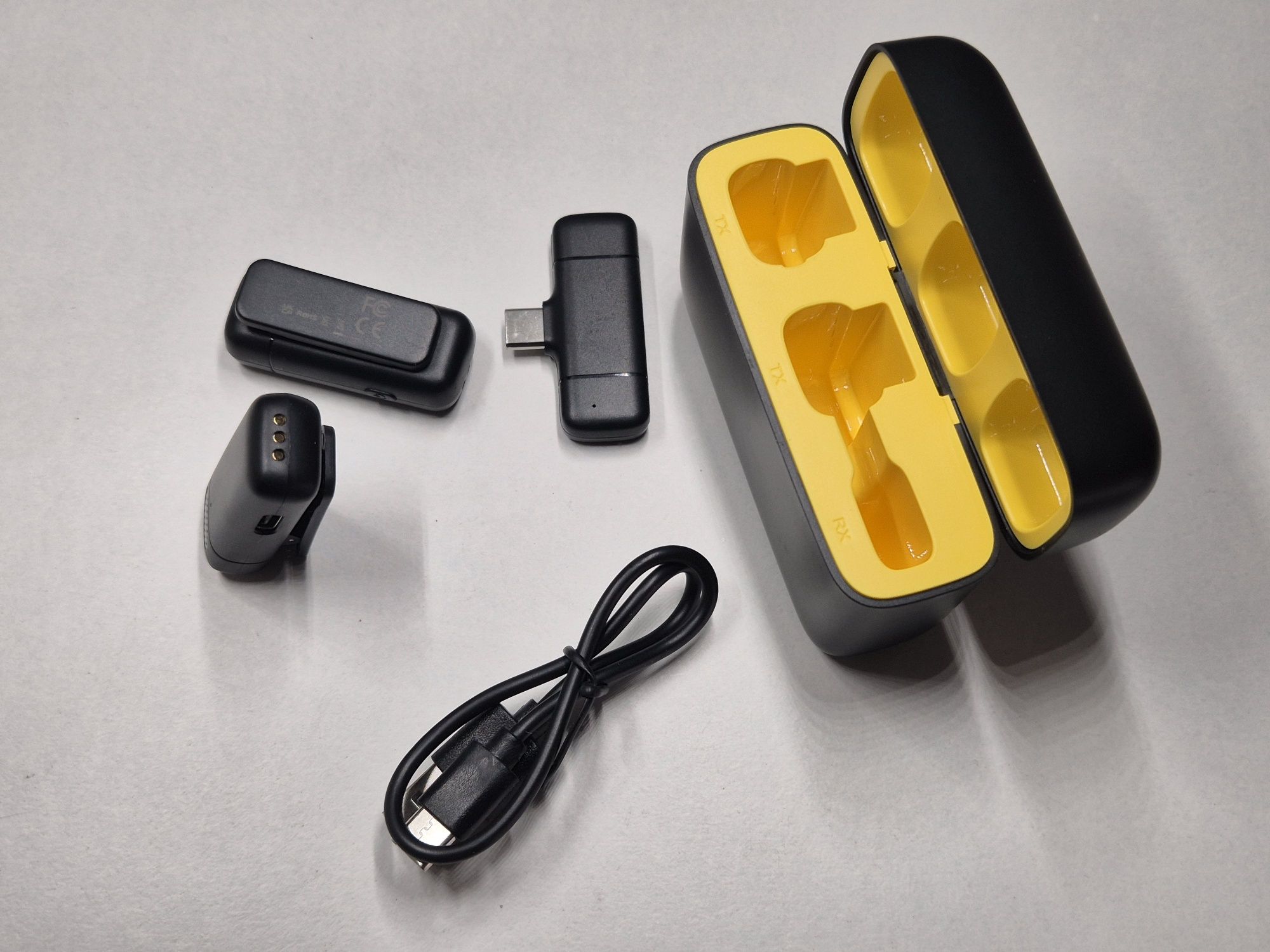 2x Mikrofon krawatowy plug and play do smartfona bezprzewodowy