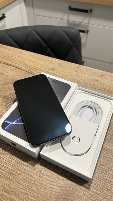 iPhone 16 Pro Max 256Gb АКБ 100%