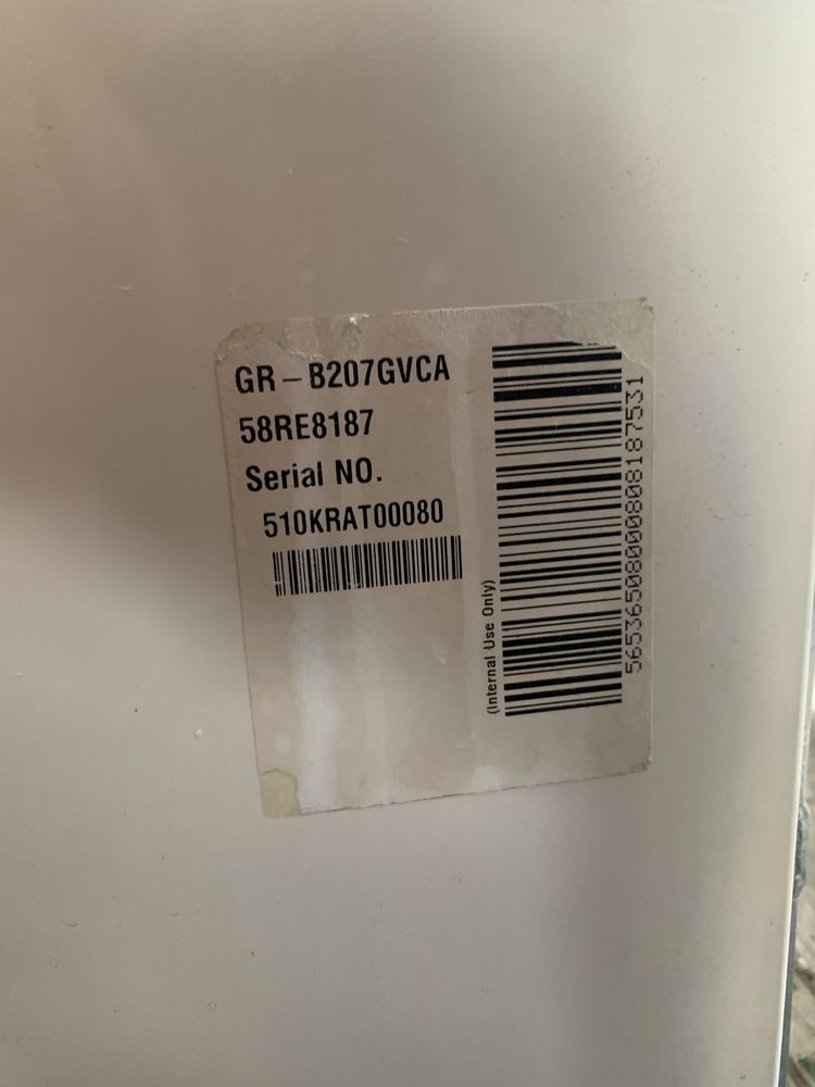 Холодильник LG  .