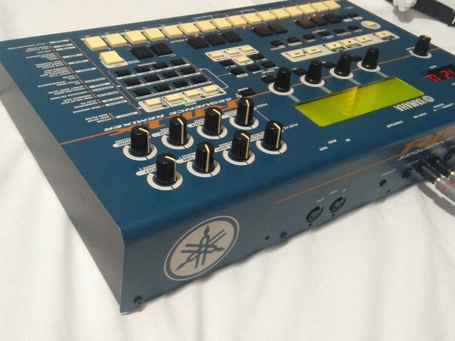 Groovebox yamaha rm1x, impecavel.