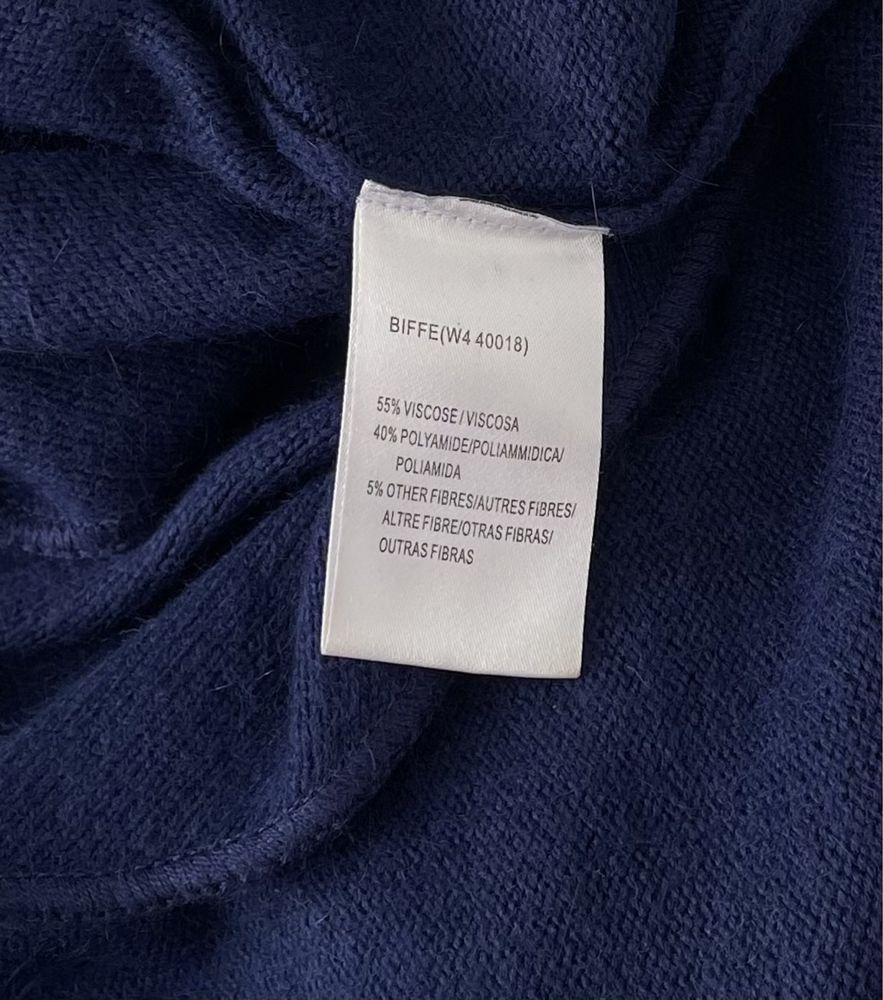 Camisola azul com simetria da Derby M