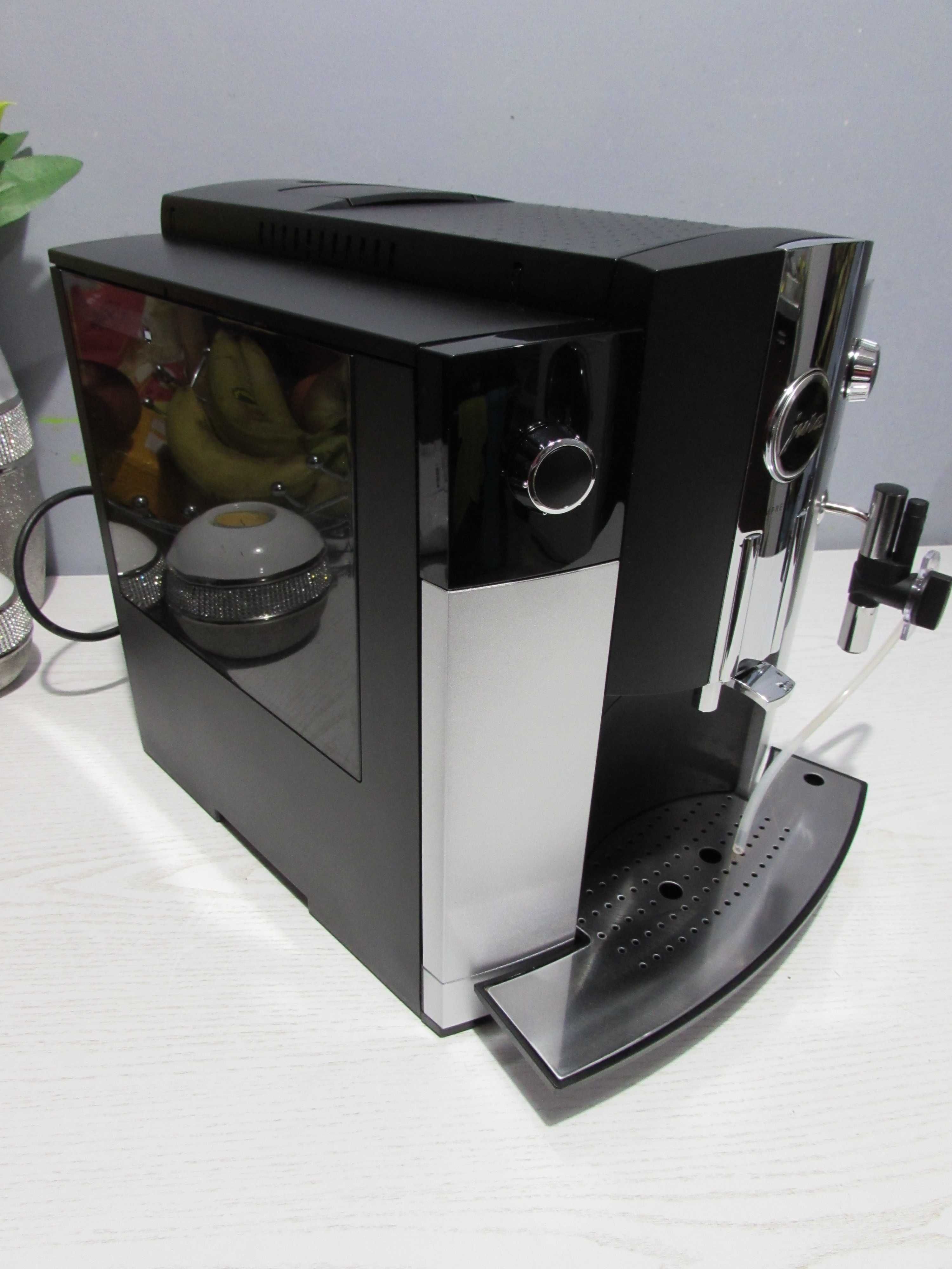 Ekspres ciśnieniowy JURA C65 PL MENU Latte