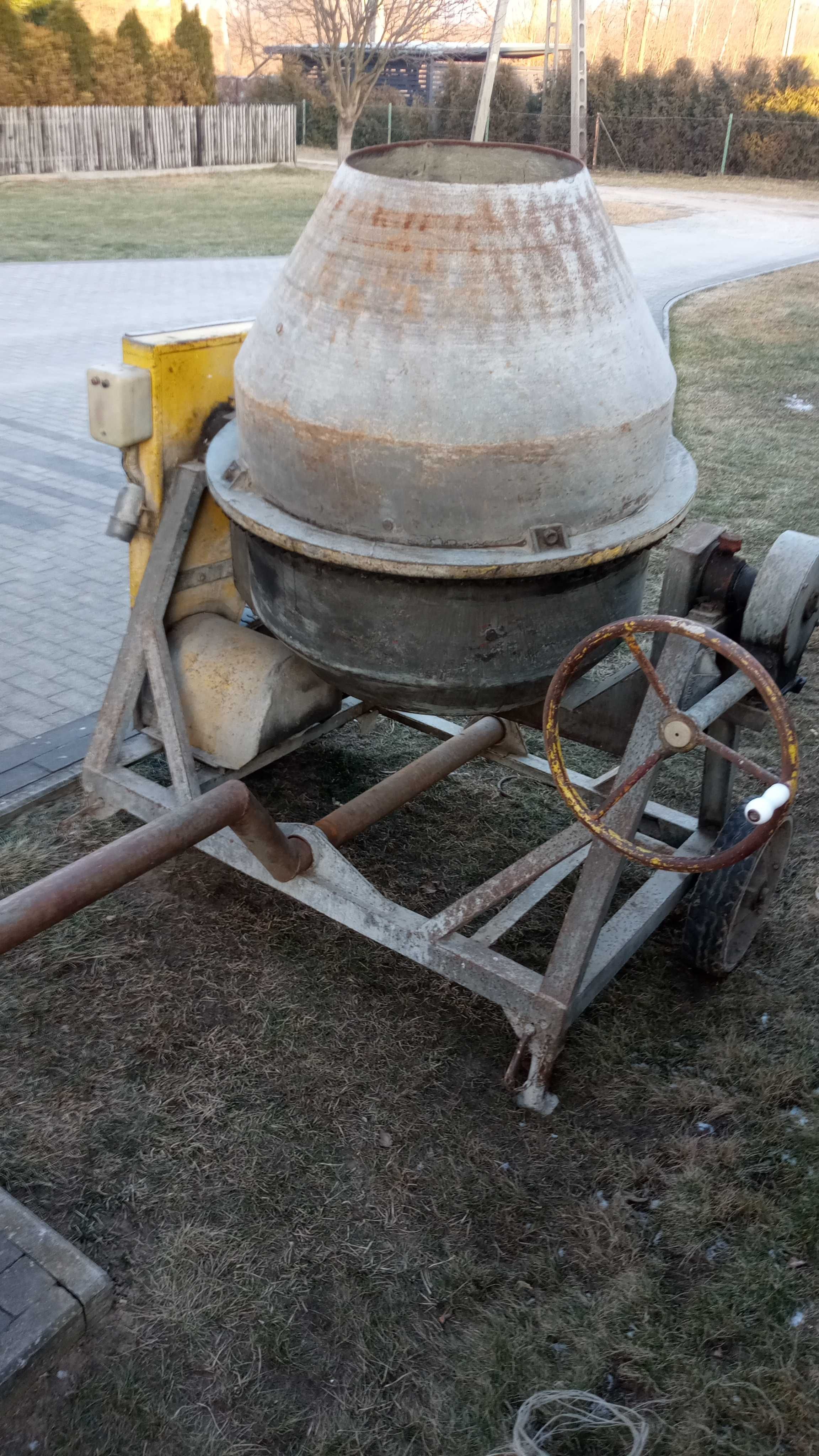 Betoniarka 370 litrów, 380V