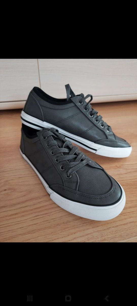 Buty damskie szare 37 Pier One