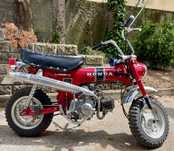 Honda Dax 70 (restaurada)
