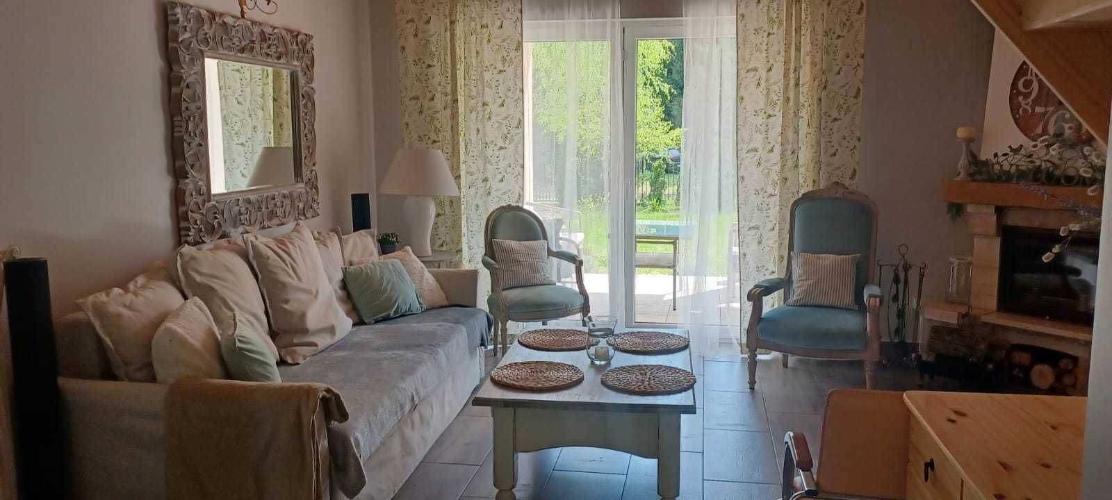 Dom nad jeziorem Glinki, Święte, Białe