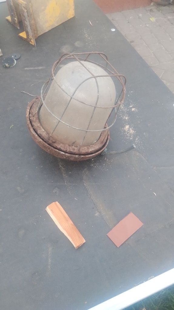 Lampa loft żeliwna