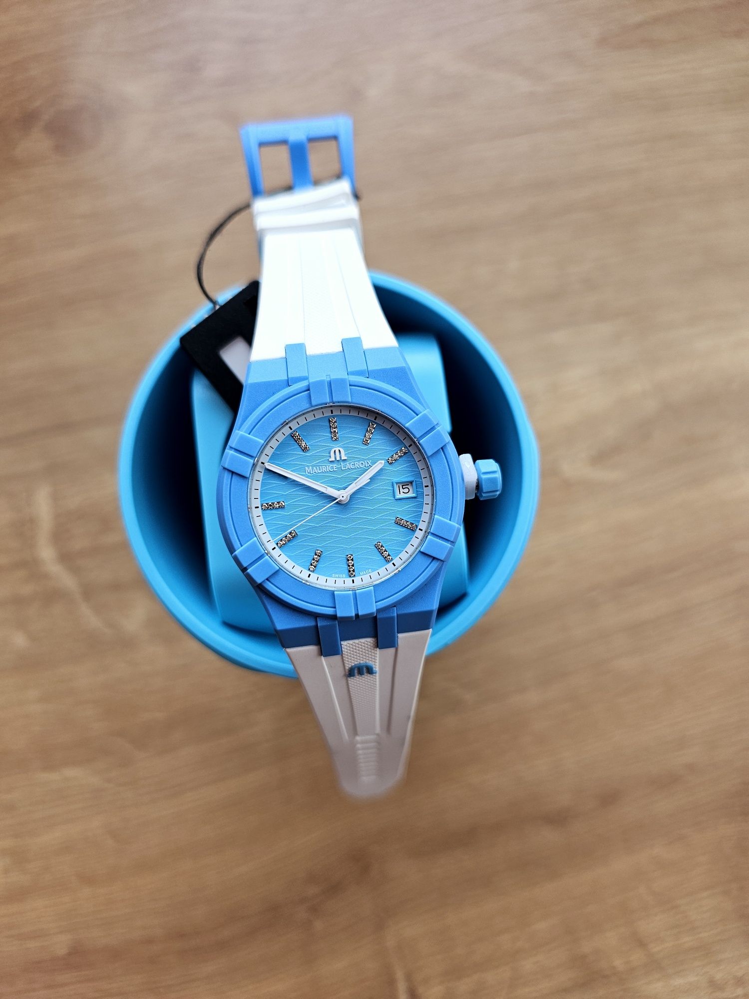 Maurice Lacroix Aikon Tide z diamentami