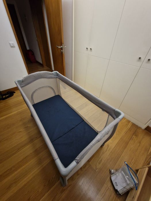 Berço de viagem Hauck Sleep’n Play + colchão + lençóis – Gaia