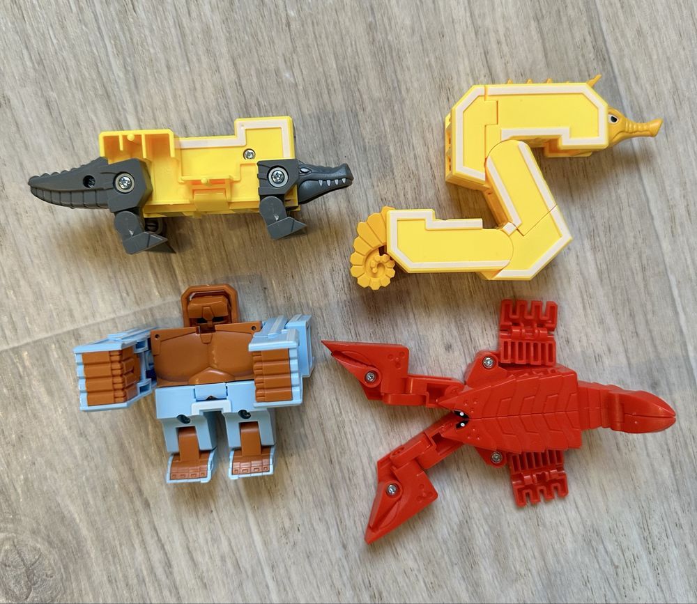 Букви трансформери Transbot zoo