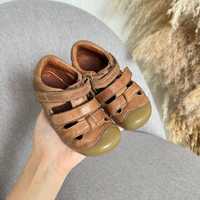 Якісні шкіряні коричневі сандали босоніжки р23/14 см кожаные босоножки