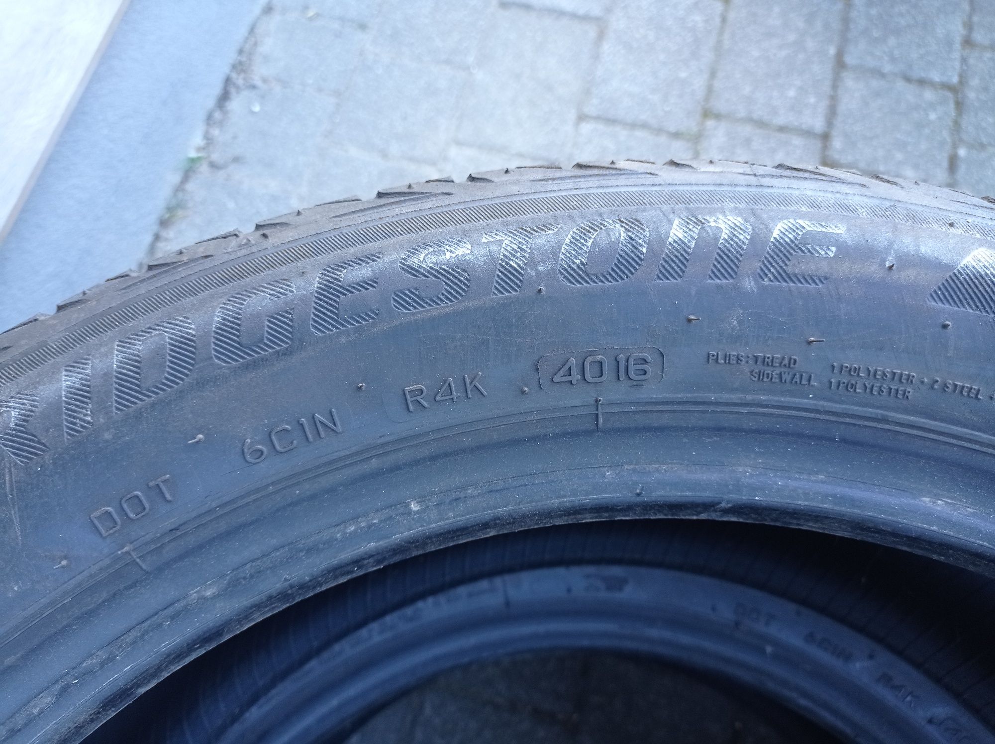 Bridgestone 225/50/18 lato / 2 sztuki