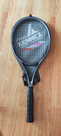 Ракетка для большего тенниса KENNEX pro.