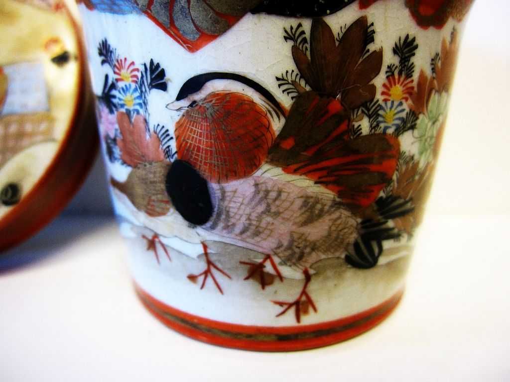 antigo pote de chá  asiático em porcelana - assinada