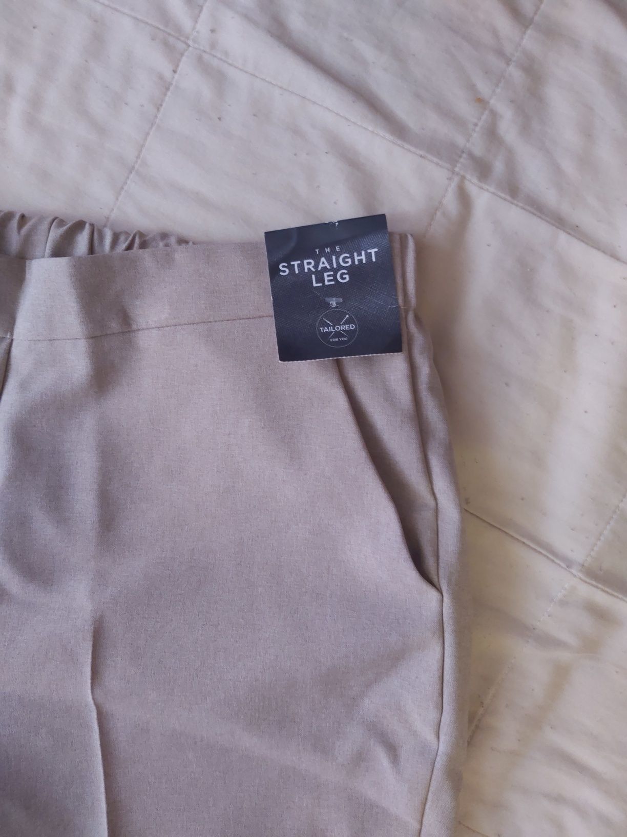Eleganckie spodnie w kant Nowe firmy.Tailored