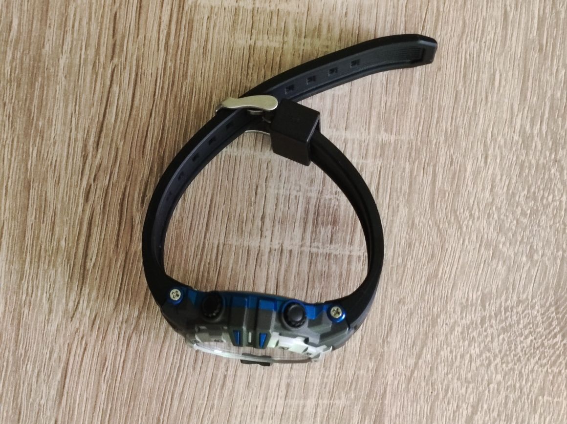 Наручные мужские часы Q&Q M165-801