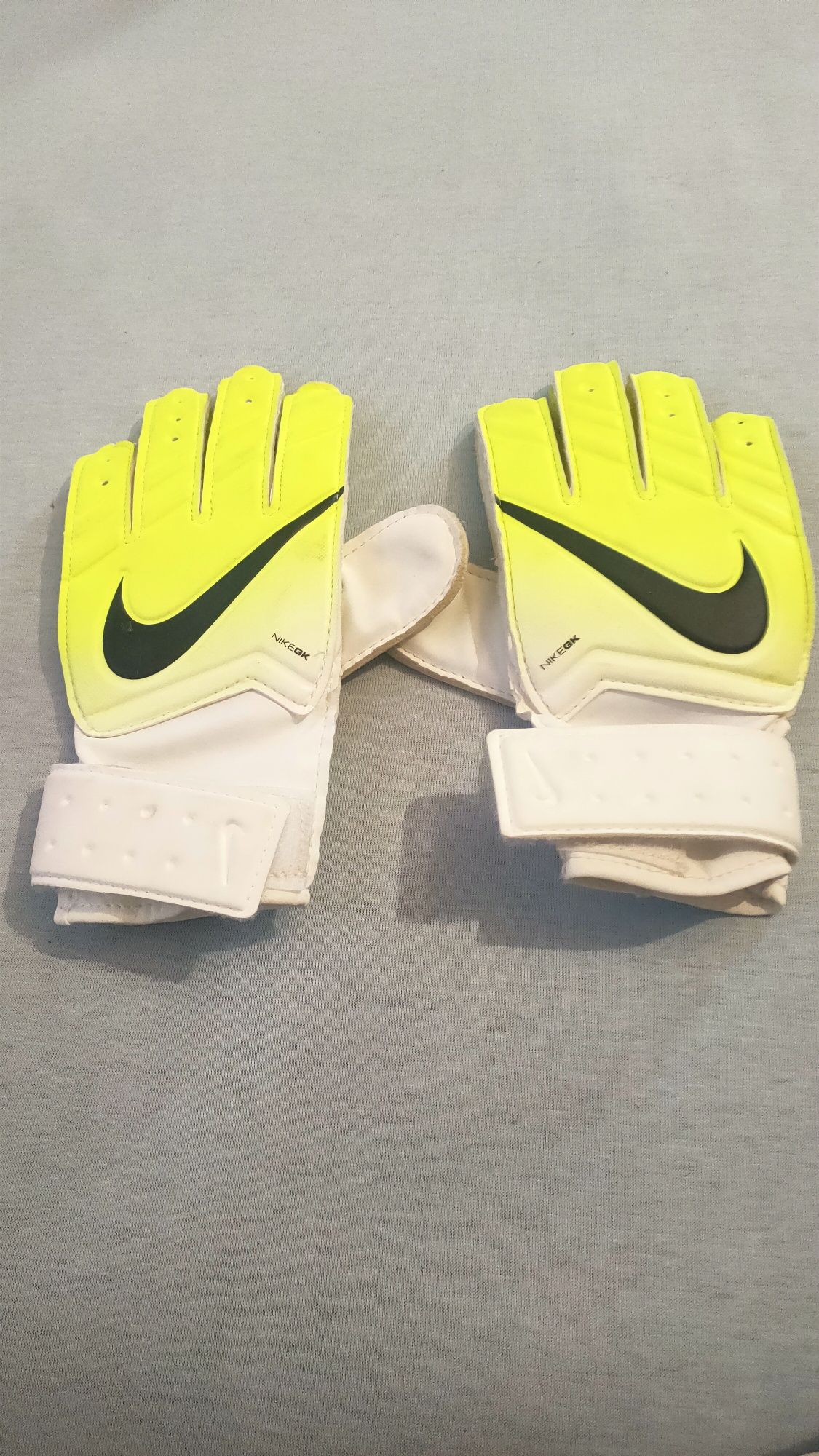 Rękawice bramkarskie NIKE GK JR MATCH FA16