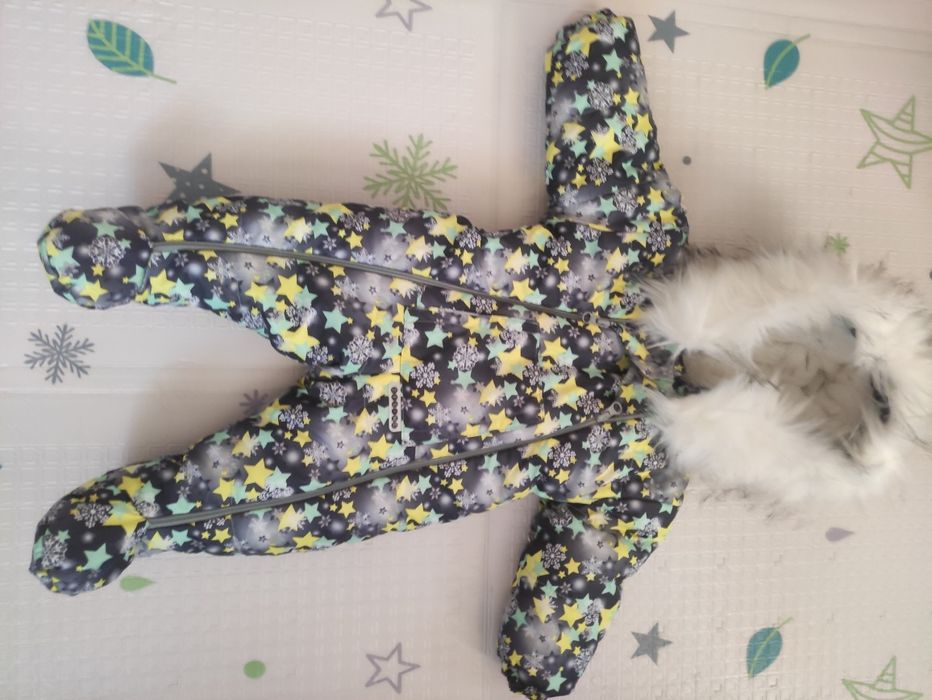 Зимовий комбінезон 68 розміру + тапочки у подарунок