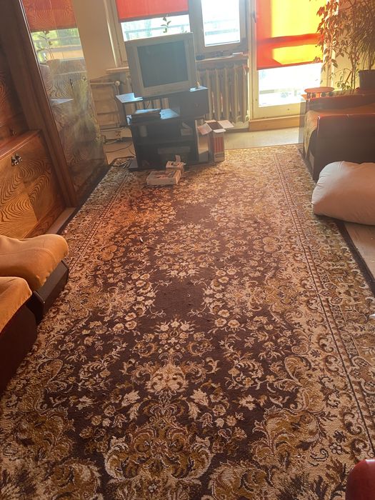 Dywany produkcji białostockiej. Stan dobry.