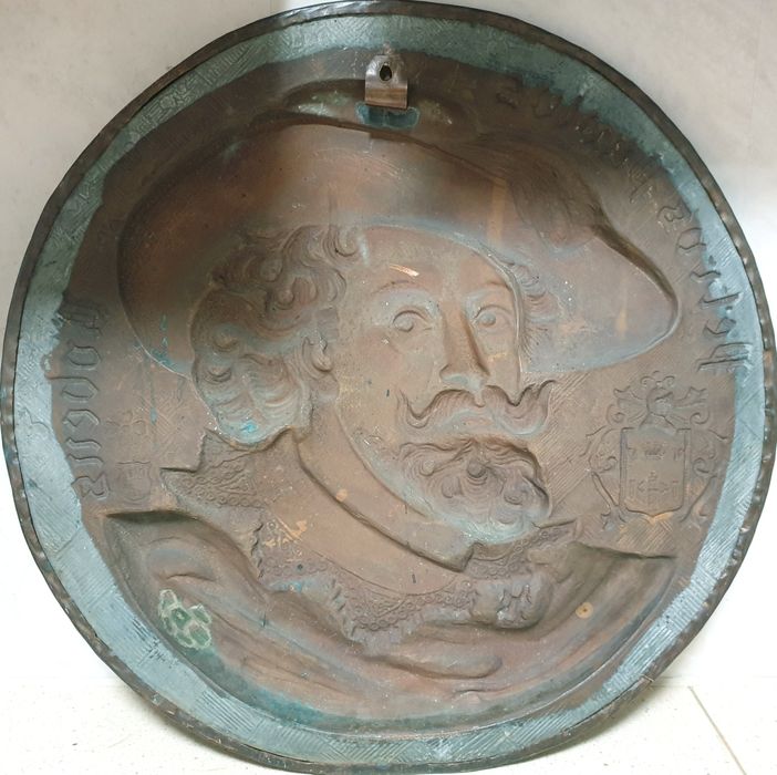 Grande antiga placa em relevo "Petrus Paulus Rubens" em cobre 48 cm