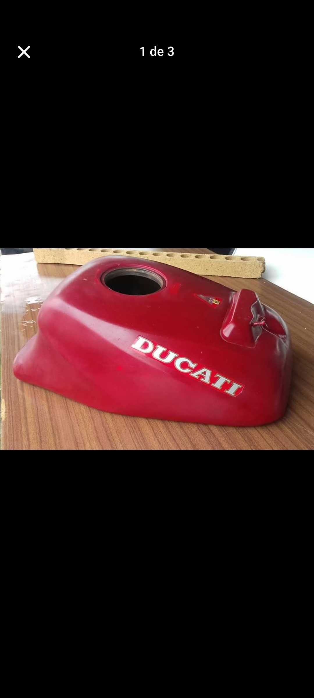 Depósito mota Ducati