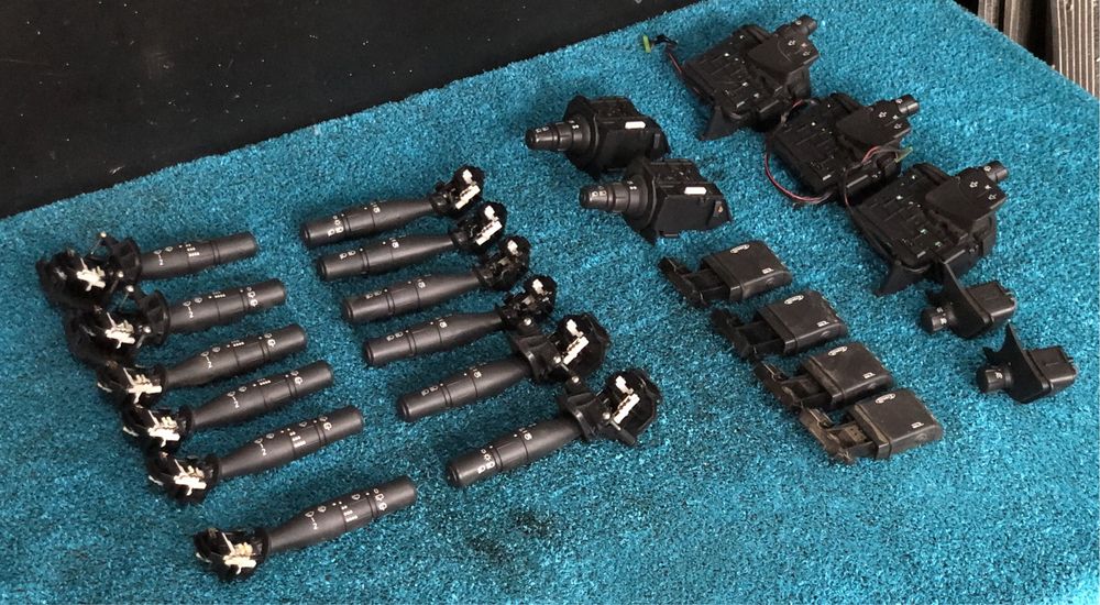 Рено Меган Сценік 2 Перемикачі підрульові